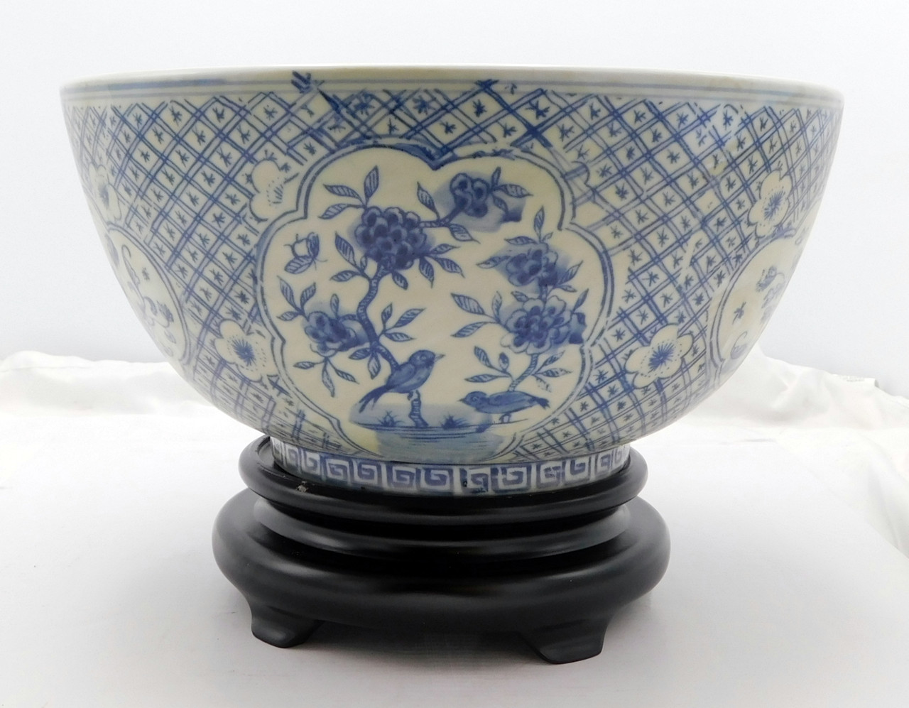 An antique porcelain bowl. Clearance
