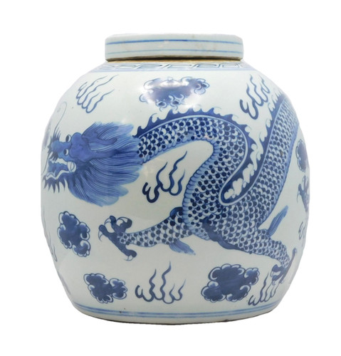 Lidded Porcelain Ginger jar, front side, Blue and white glazed,antique reproduction