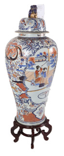 Temple Jar Imari Porcelain with Lion Lid in Japanese Landscape Large Size
