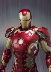 Bandai S.H.Figuarts SHF Avengers AOU Iron Man Mark 43 Action figure