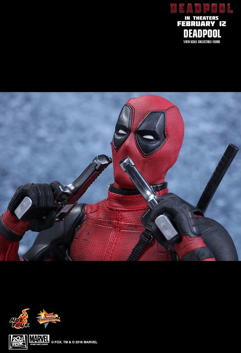 HOT TOYS MMS347 MARVEL DEADPOOL 1/6TH SCALE COLLECTIBLE FIGURE