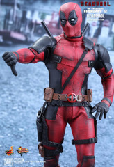 HOT TOYS MMS347 MARVEL DEADPOOL 1/6TH SCALE COLLECTIBLE FIGURE