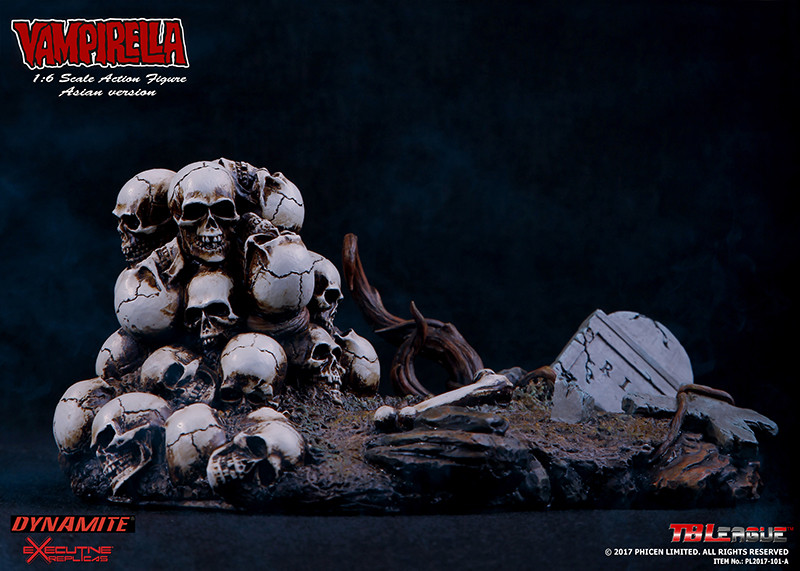 TBLeague (Phicen) PL2017-101-A 1/6th Scale Vampirella -Asian