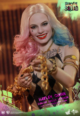 Hot Toys MMS439 Suicide Squad 1/6th scale Harley Quinn (Dancer Dress Version) Collectible Figure