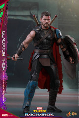 Hot Toys MMS445 Thor : Ragnarok 1/6th scale Gladiator Thor (Deluxe Version) Collectible Figure 