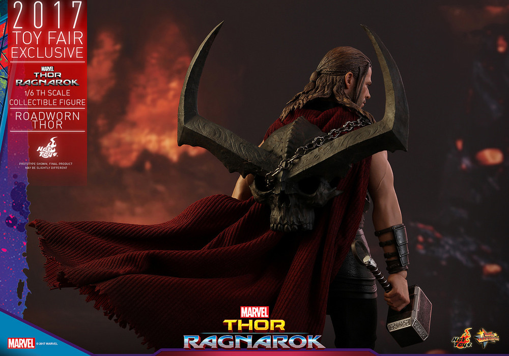 Hot Toys MMS416 Thor Ragnarok Roadworn Thor 1/6th Scale