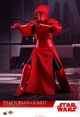 Hot Toys MMS453 Praetorian Guard Star Wars: The Last Jedi – 1/6th scale (With Heavy Blade) Collectible Figure