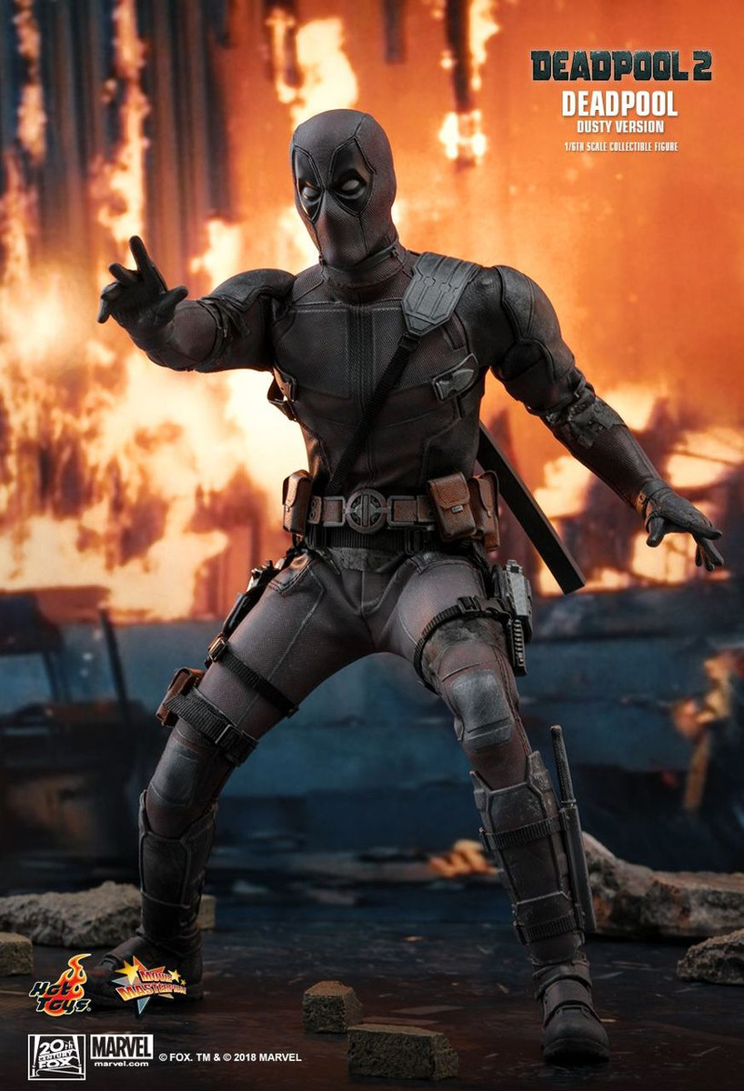 dusty deadpool hot toys