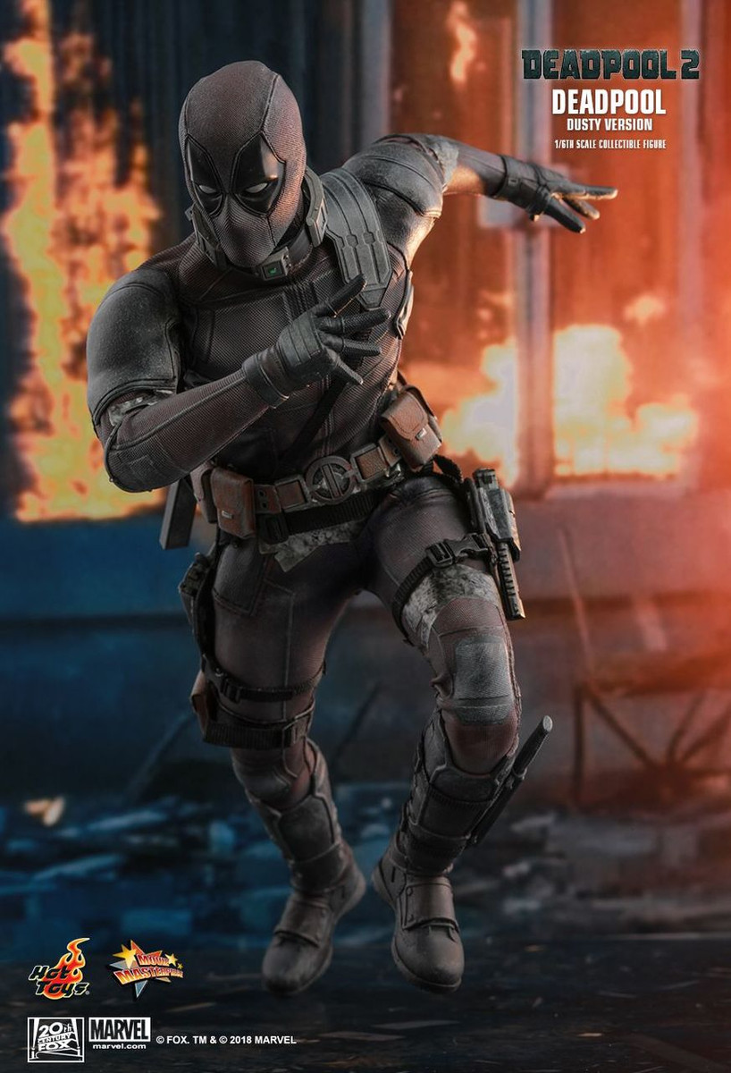 hot toys deadpool dusty version