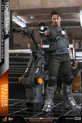 Hot Toys MMS582 Iron Man 1/6th scale Tony Stark (Mech Test Version) Collectible Figure (Deluxe Version)