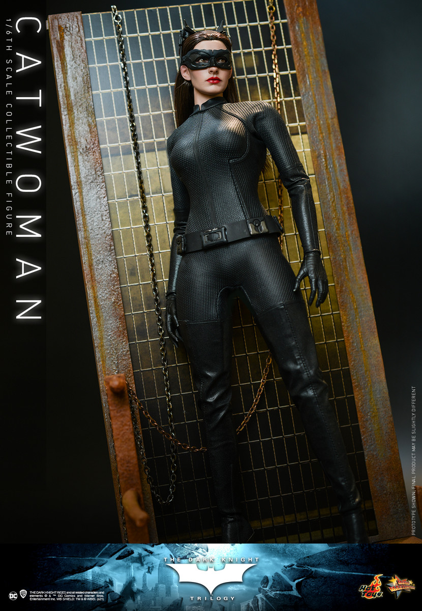 Hot Toys MMS627 Catwoman The Dark Knight Trilogy