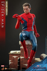 Hot Toys MMS680 Spider-Man (New Red and Blue Suit) No Way Home Deluxe Version