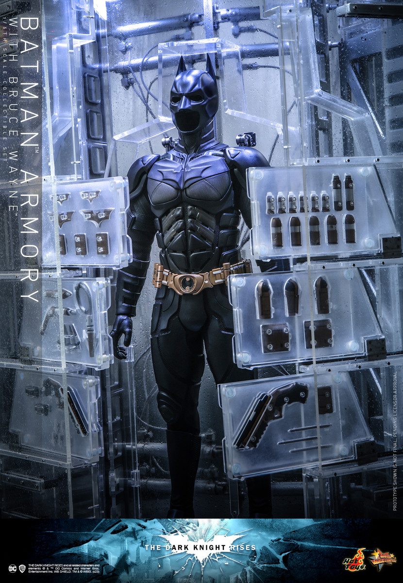 Hot Toys Batman Armory with Bruce Wayne The Dark Knight Rises MMS702
