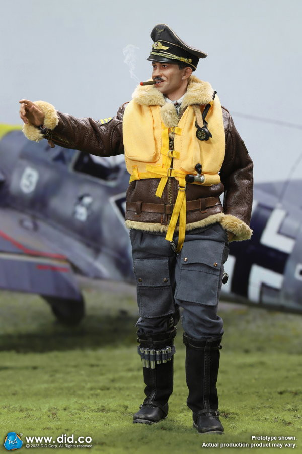 ❶　DRAGON 1/6 ミリタリーフィギュア　Adolf Galland 1/6 Scale Dragon WWII German Cyber-Hobby Exclusive