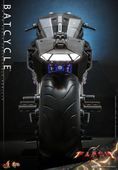 Hot Toys MMS704 1/6 Scale Batcycle The Flash Collectible Vehicle