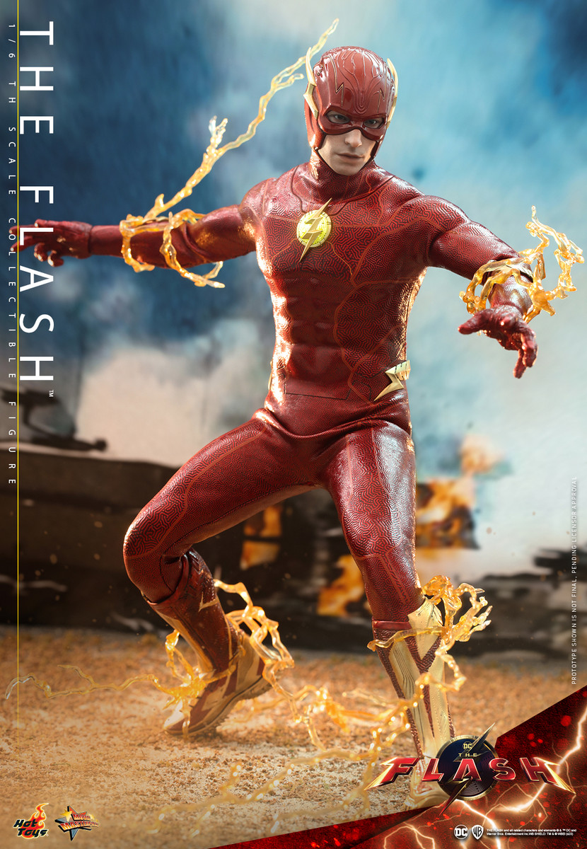 Hot Toys The Flash MMS713 1/6 Scale Collectible Figure