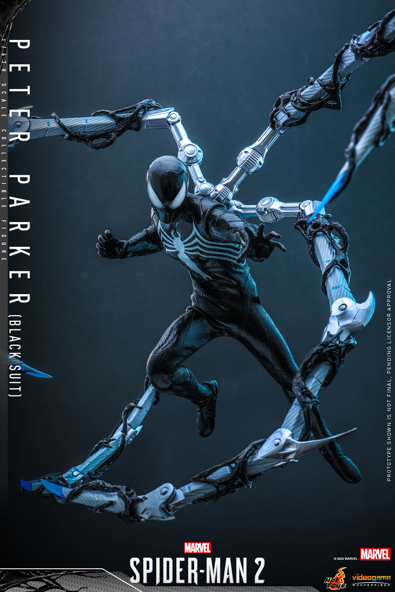 Peter Parker (Advanced Suit 2.0) Sixth Scale Figure by Hot
