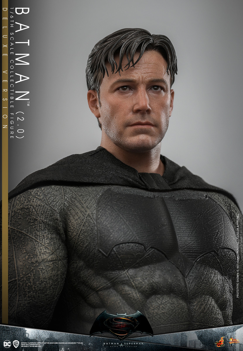 Hot Toys MMS732 1/6 Scale BATMAN (2.0) Deluxe Version