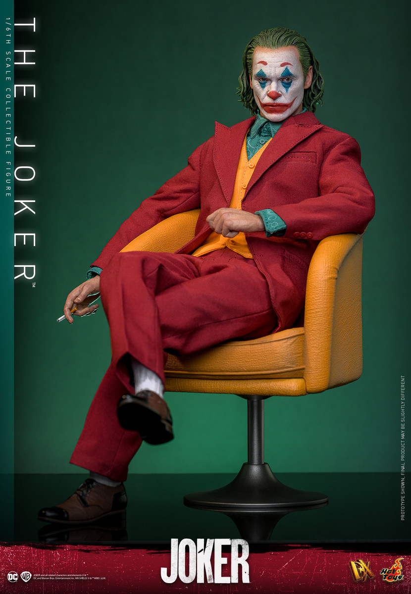 Hot Toys DX42 The Joker 1/6 Scale Collectible Figure