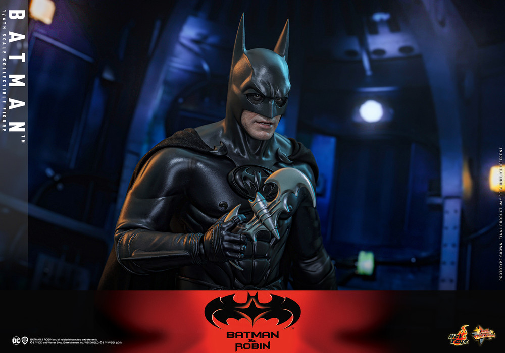 Hot Toys Batman & Robin MMS786 1/6 Collectible Figure