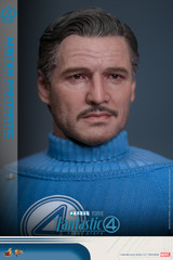 Hot Toys MMS821 1/6th scale Mister Fantastic Collectible Figure The Fantastic Four: First Steps