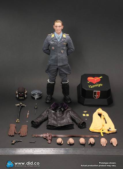 DID D80190 1/6 Erich Hartmann WWII Pilot Figure
