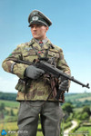 The studio product layout displays the miniature MP40 submachine gun alongside the leather officer map case and binoculars included with the figure.