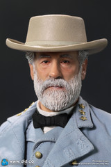 A close up view highlights the detailed facial sculpt and hand painted gray beard on the DID NS80198 Robert E Lee figure.