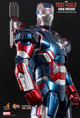 HOT TOYS IRON MAN 3 IRON PATRIOT 1/6TH SCALE LIMITED EDITION COLLECTIBLE FIGURINE