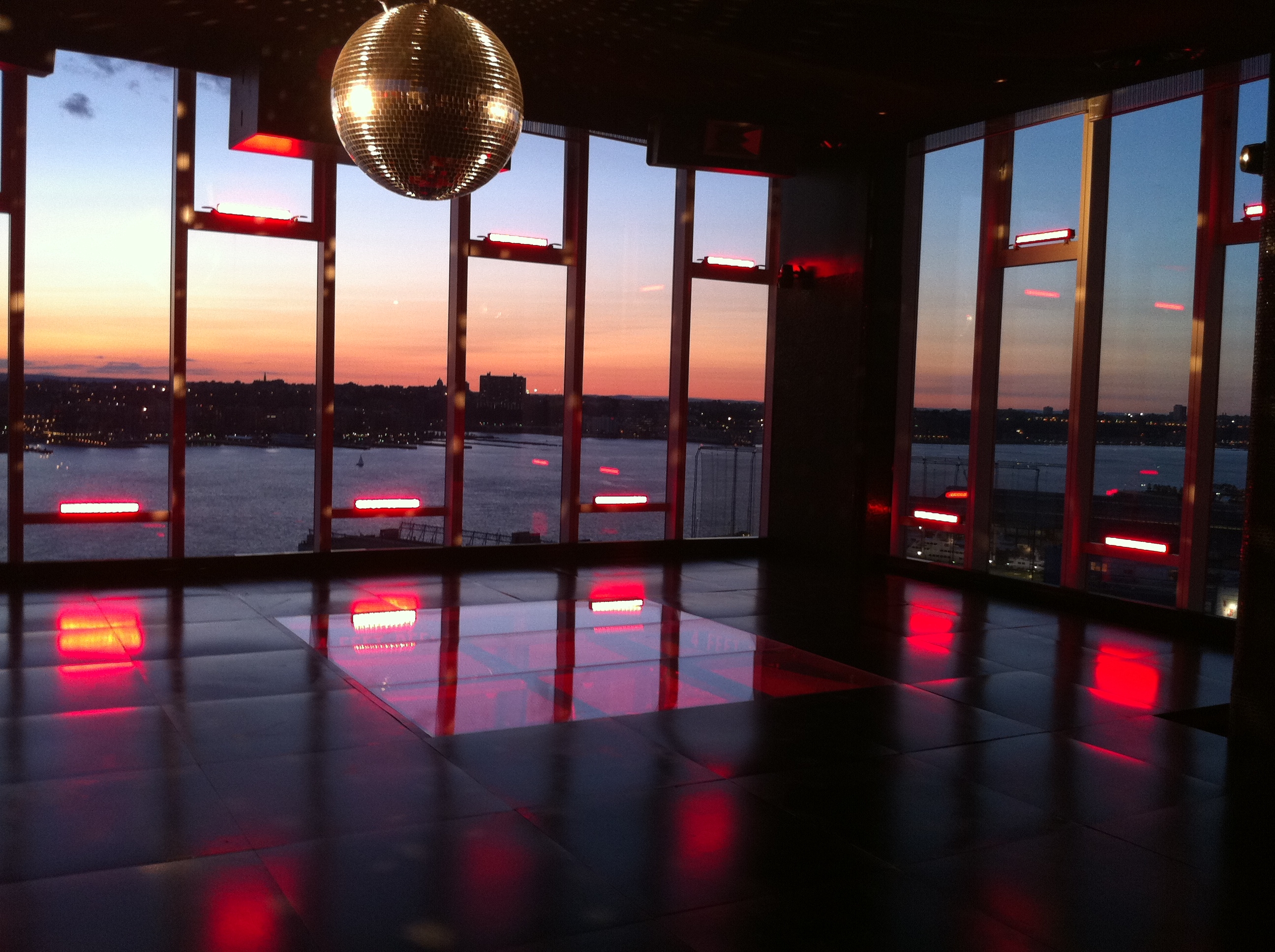 Astera-LED Technology ~ Wireless LED Solutions for Event and ...