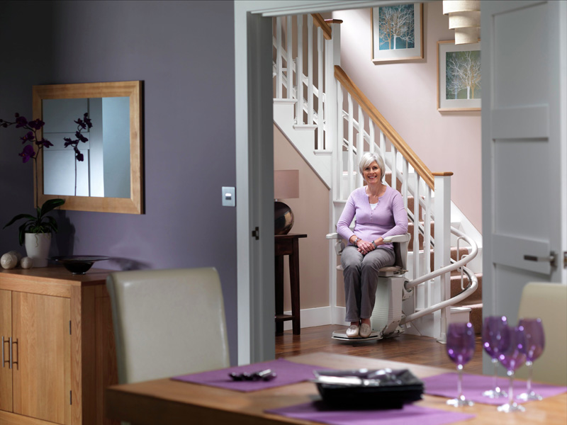 stairlifts-stannah-starla-260-curved-1-1.jpg