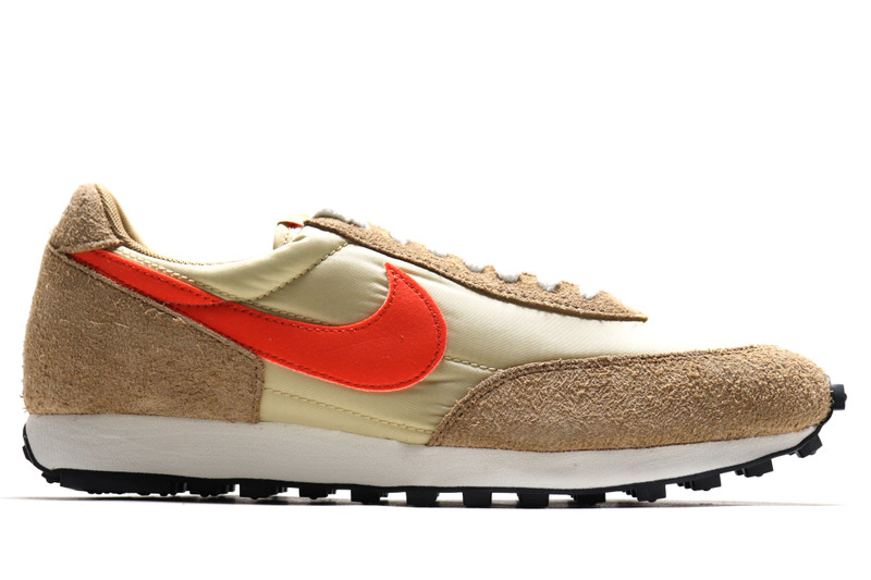 nike daybreak vegas gold