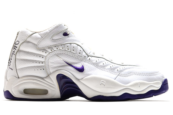 nike air scorin uptempo