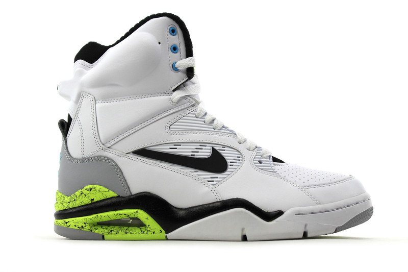 nike air flight command