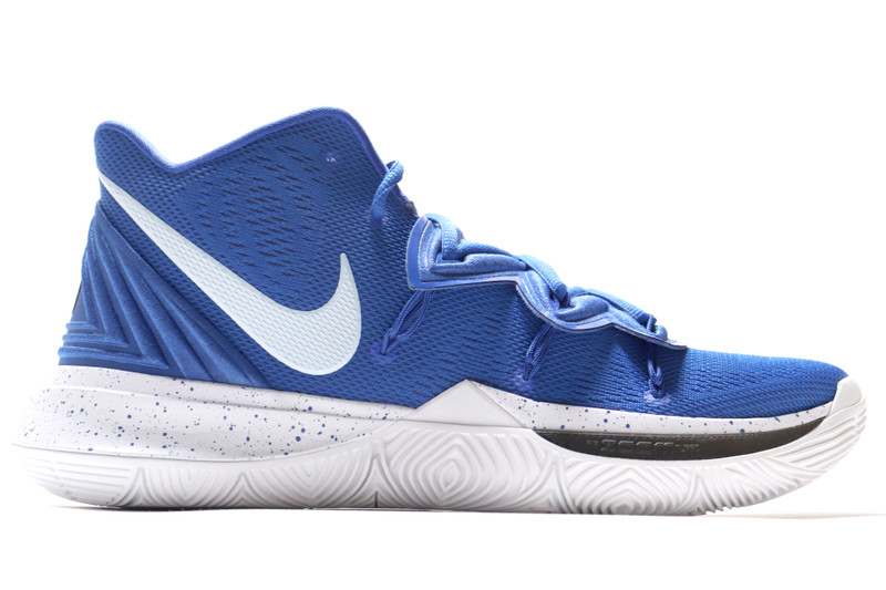 Blue kyrie outlet shoes