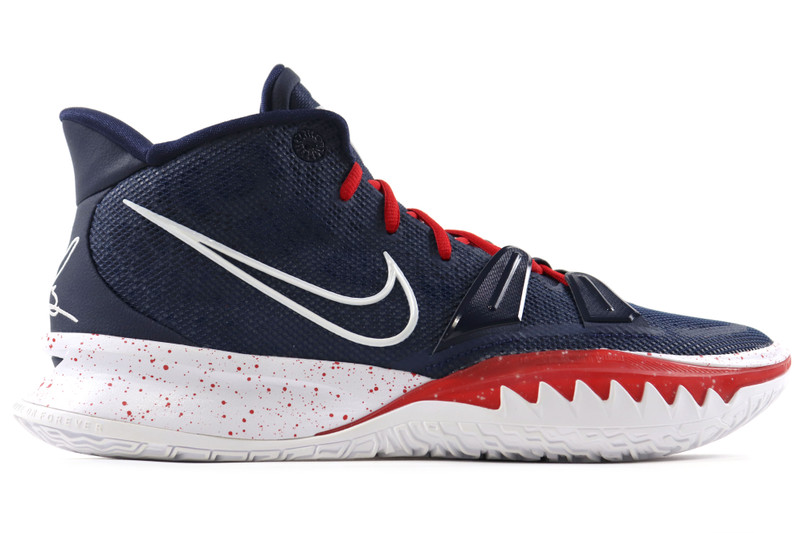 Uconn store kyrie 6