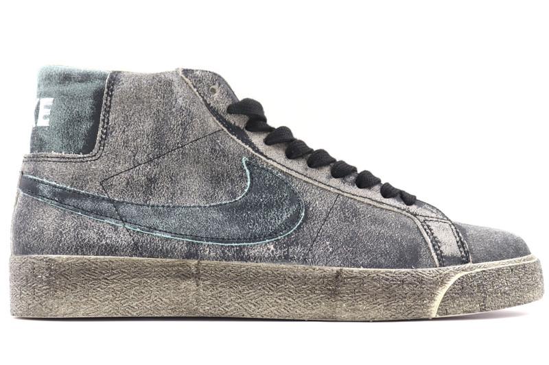 【新品】NIKE SB ZOOM BLAZER MID PRM Nike SB Blazer Mid PRM Summit White Skate Shoes | Zumiez