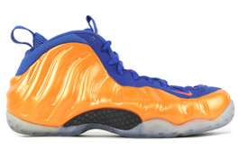 AIR FOAMPOSITE ONE KNICKS (SIZE 9.5)