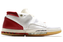 AIR JORDAN XVI (16) LOW VARSITY RED (SIZE 15)