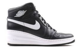  AIR JORDAN 1 RETRO HI LUNAR SKY HI BLACK WHITE SAMPLE