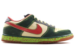 NIKE DUNK LOW PREMIUM SB MOSQUITO (SIZE 9.5)