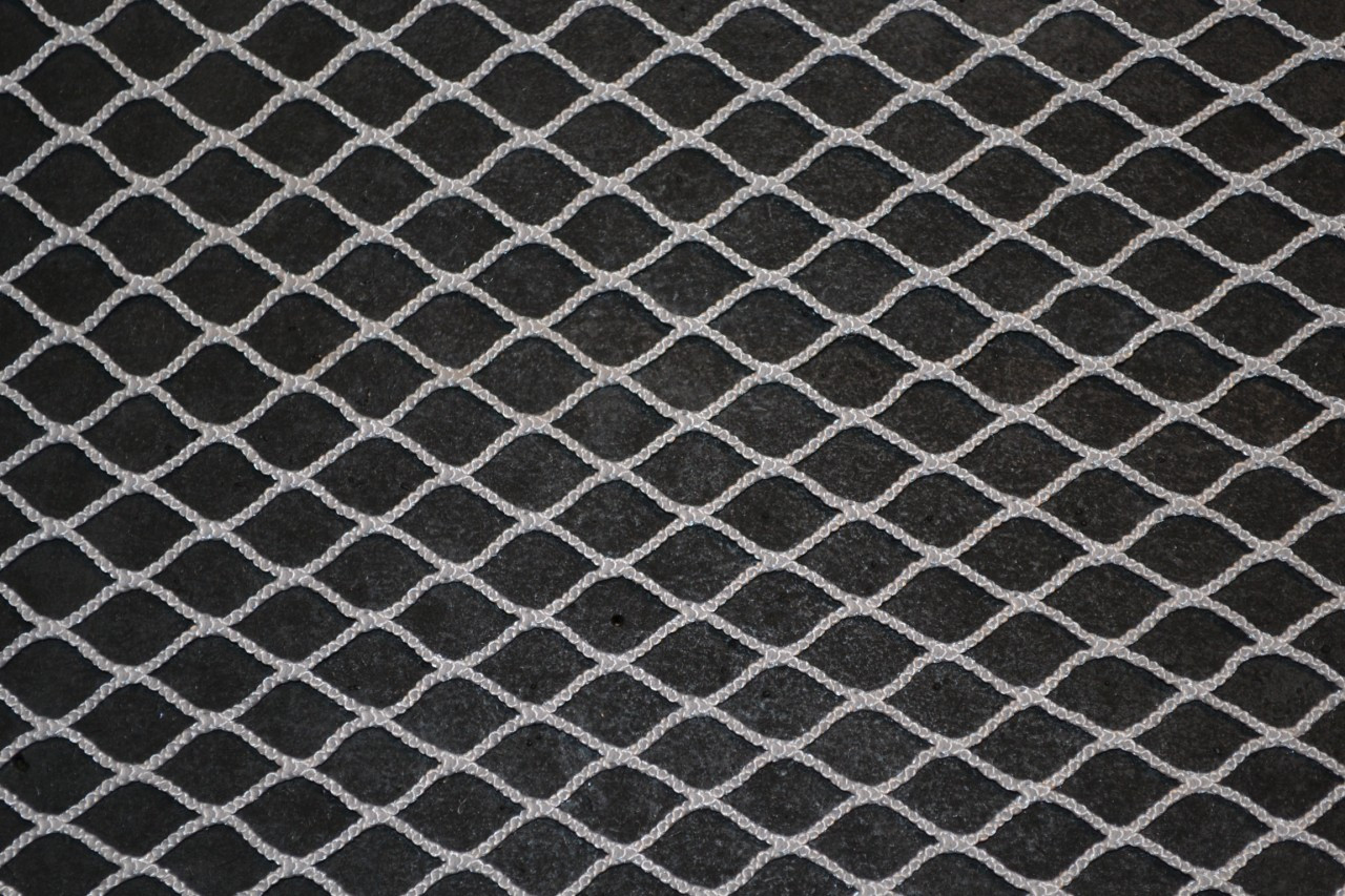 Raschel Knotless Netting; 3/8” mesh; #210d/15; 6', 8' or 10' depth