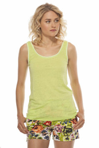 EMBROIDERED EDGE TOP