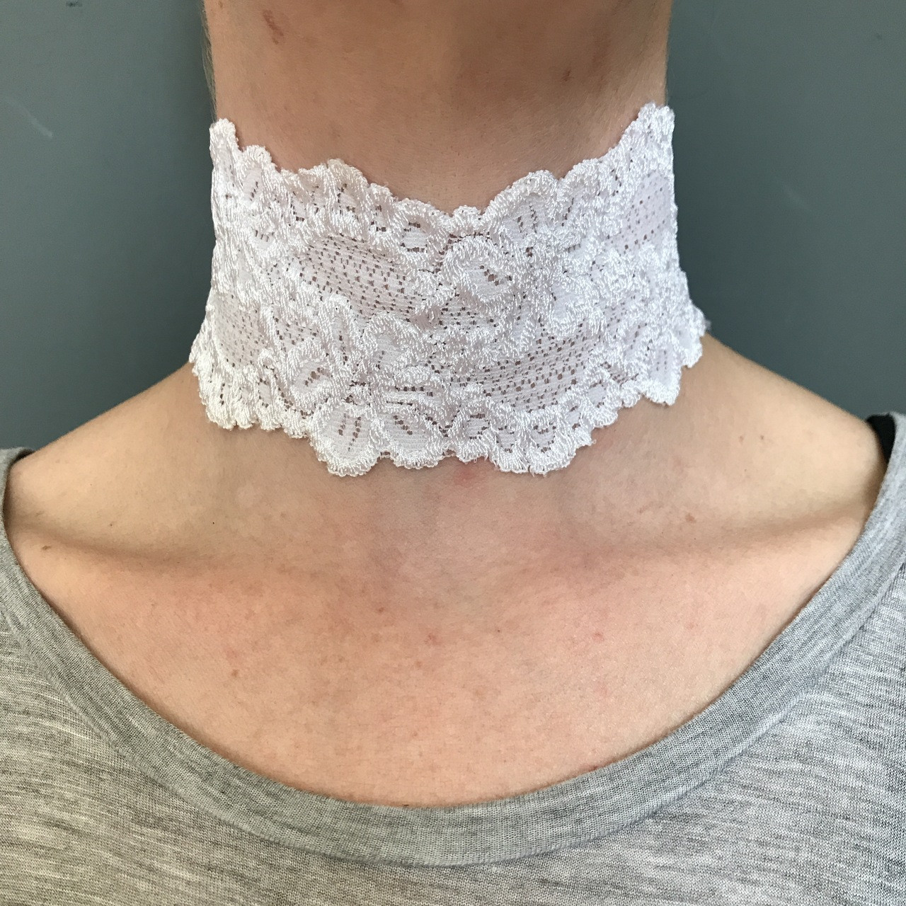 beige lace choker