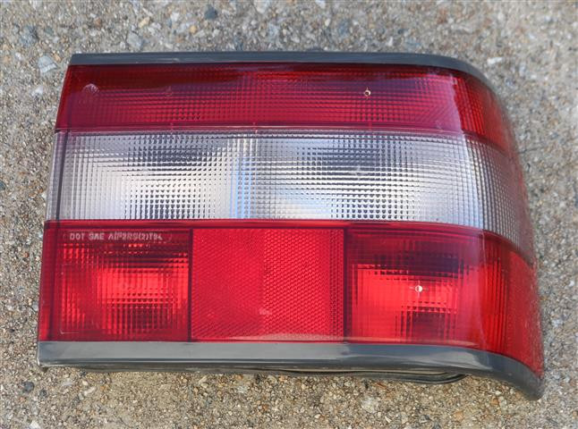 Volvo 850 1995-1997 Right Taillight Nice Used