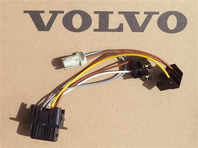 Volvo V70 Headlight Wiring Harness (1998-2000) | Voluparts