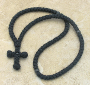 100-knot wool prayer rope with black obsidia beads