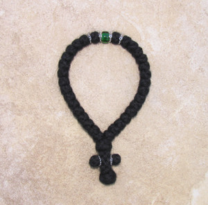 33-knot Greek with Accents - 3 ply with Green Bead
