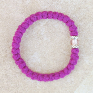 33-knot Bracelet with Accents - 2 ply Magenta
