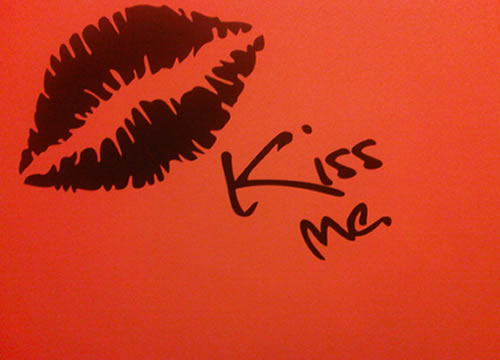 kiss me wall stickers